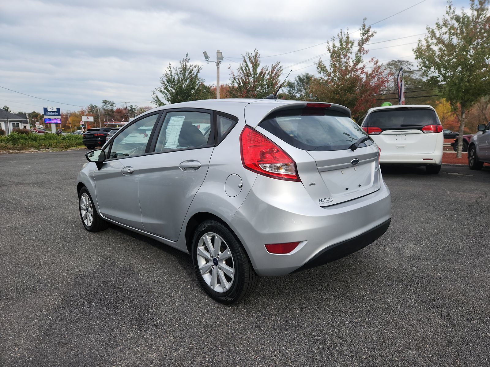 2013 Ford Fiesta SE 3