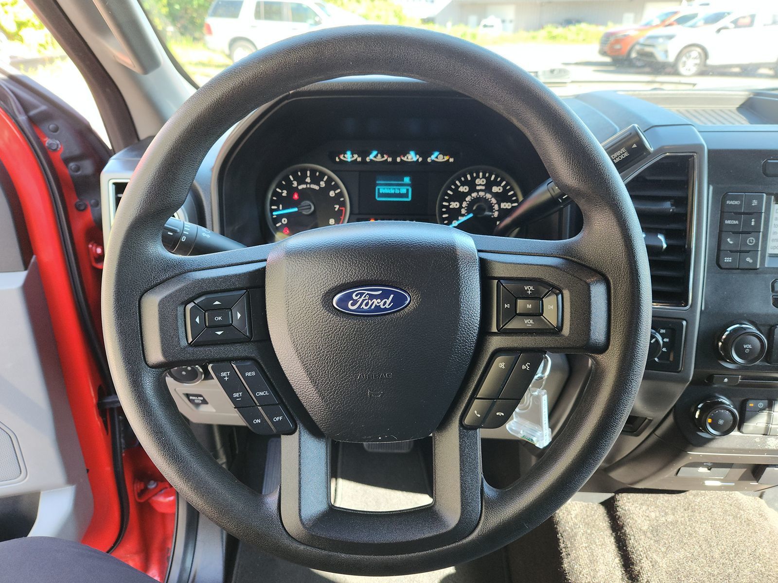 2018 Ford F-150 XLT 16