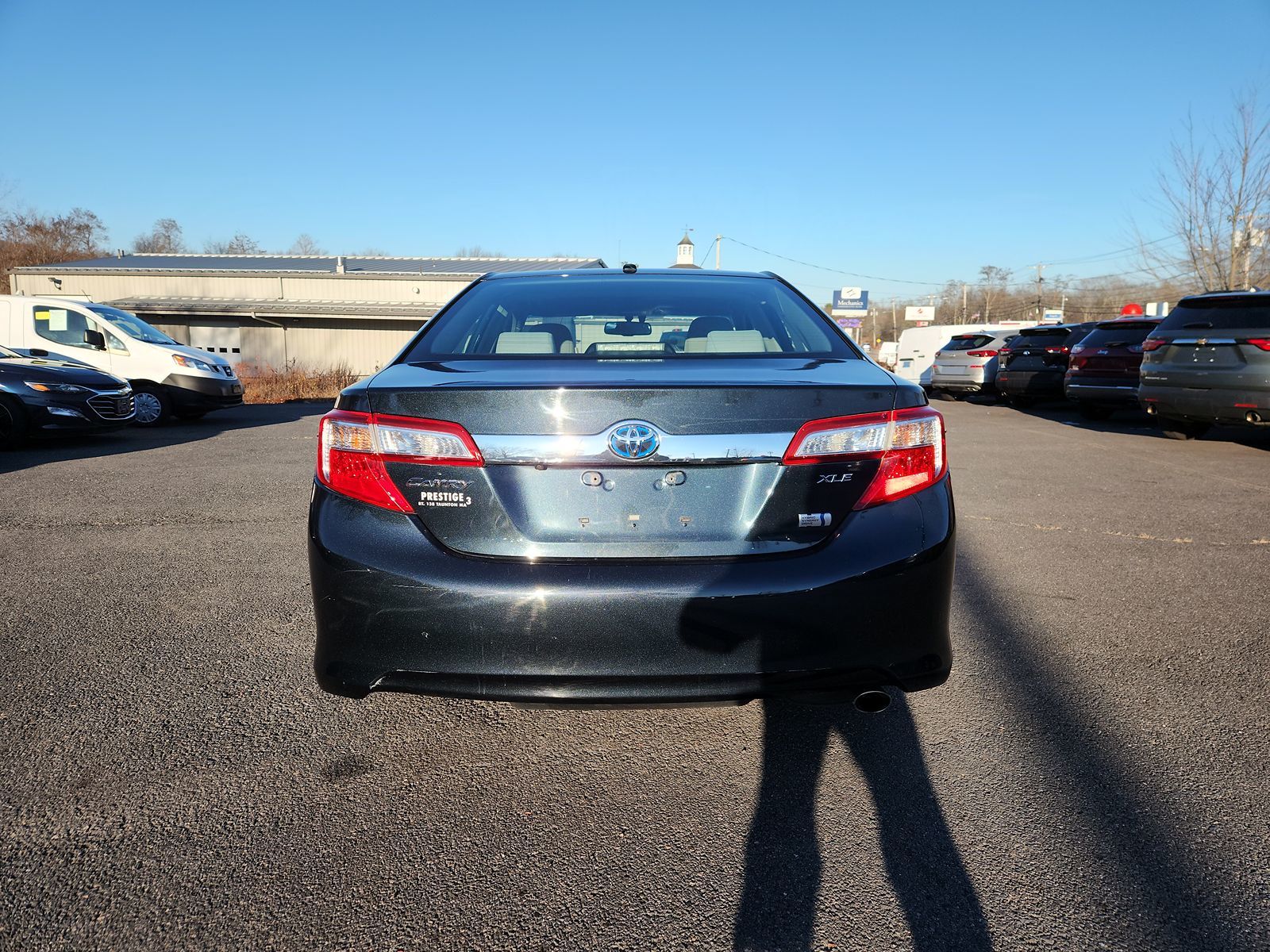 2014 Toyota Camry Hybrid XLE 10