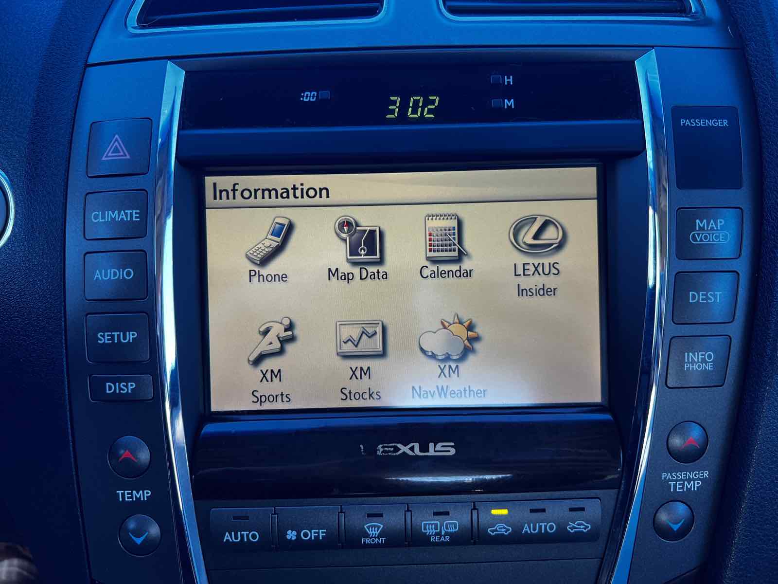 2012 Lexus ES 350  33