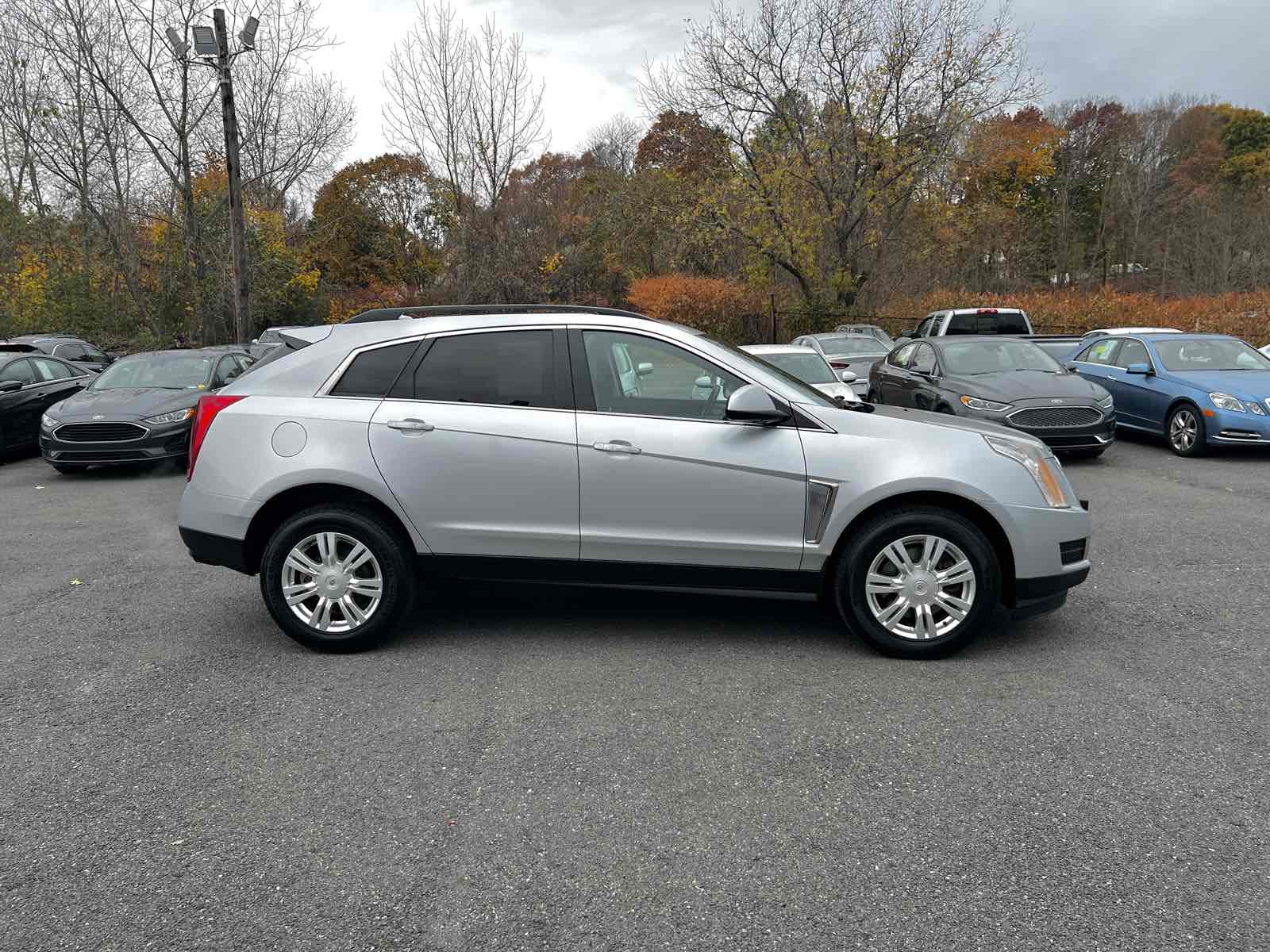 2014 Cadillac SRX Base 8