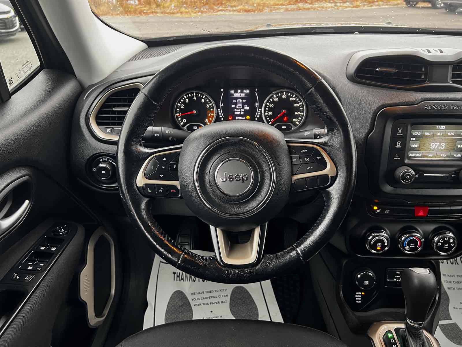 2017 Jeep Renegade Latitude 27