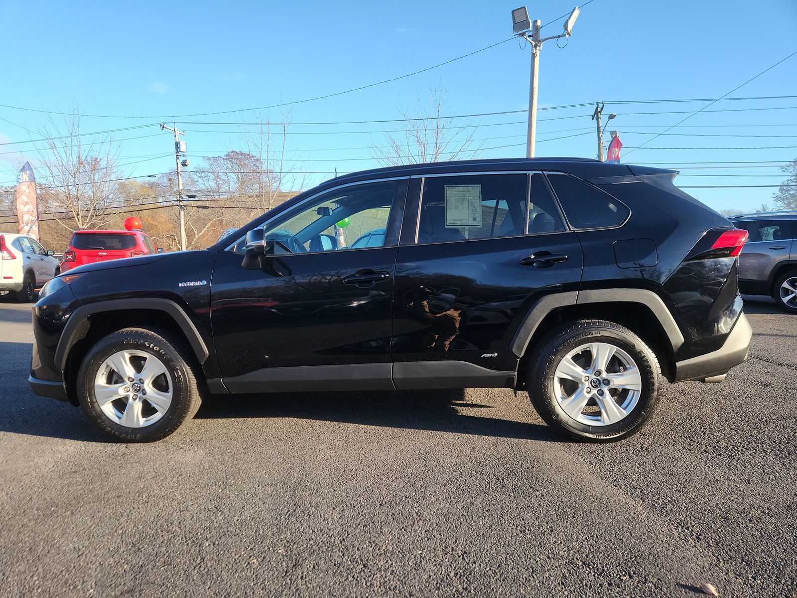 2019 Toyota RAV4 Hybrid LE 7