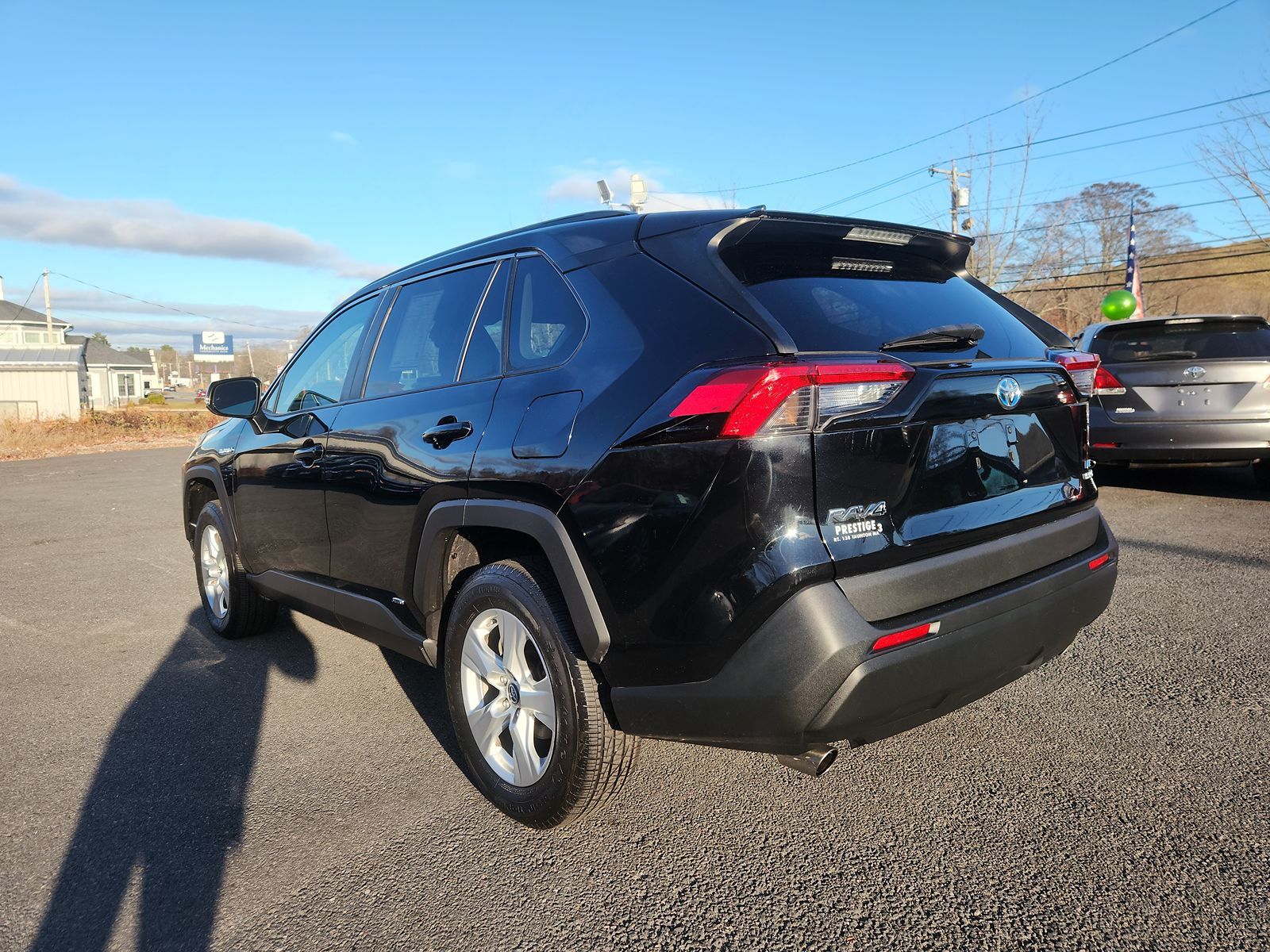 2019 Toyota RAV4 Hybrid LE 3