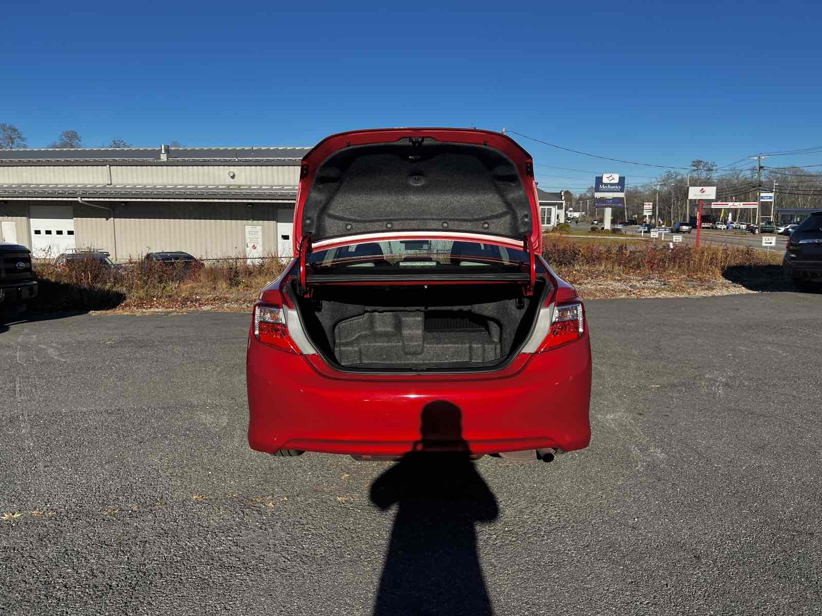 2014 Toyota Camry Hybrid LE 38