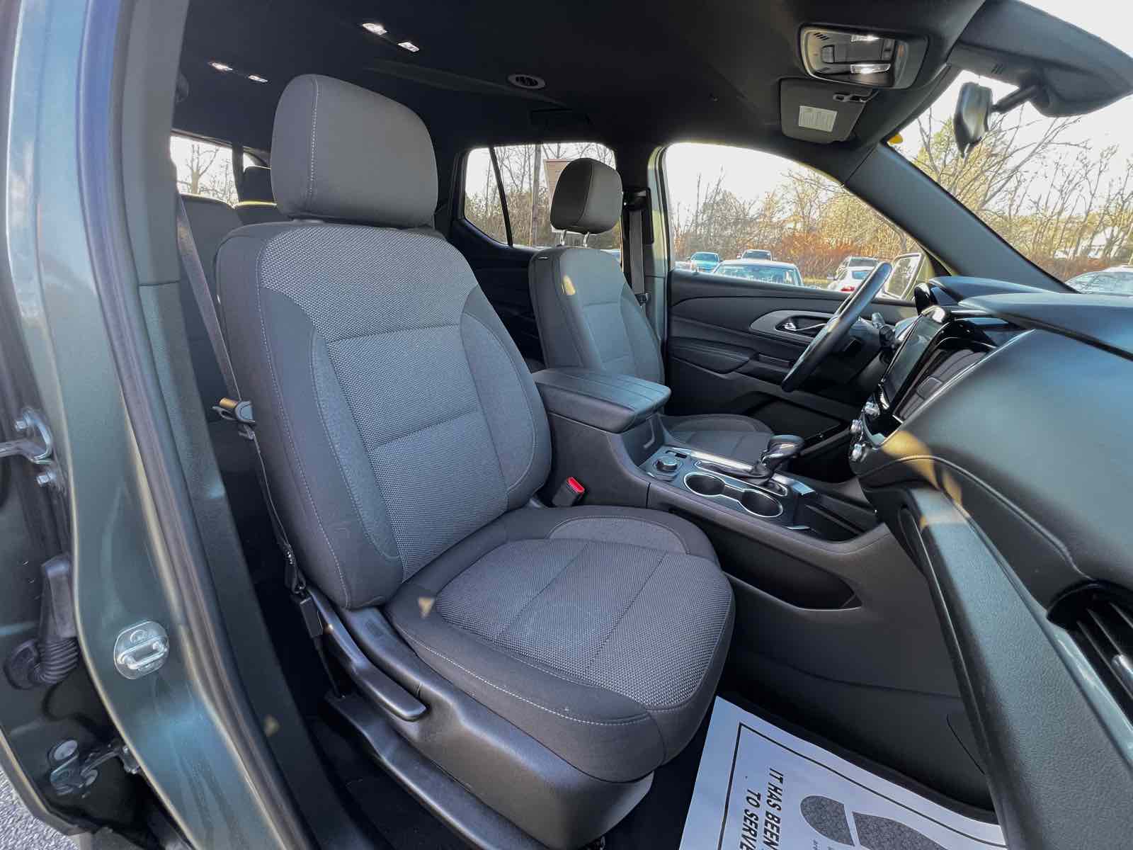 2023 Chevrolet Traverse LT Cloth 19