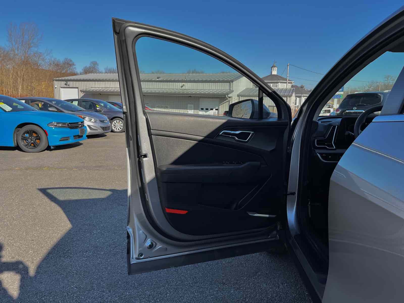 2024 Kia Sportage LX photo 3