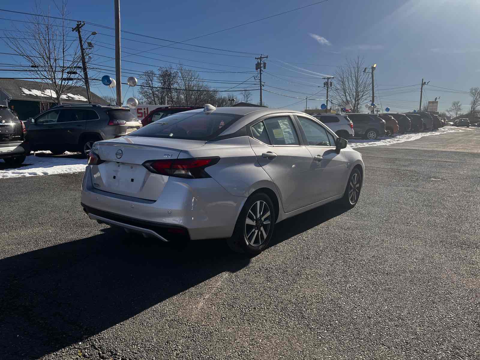 2023 Nissan Versa SV photo 6
