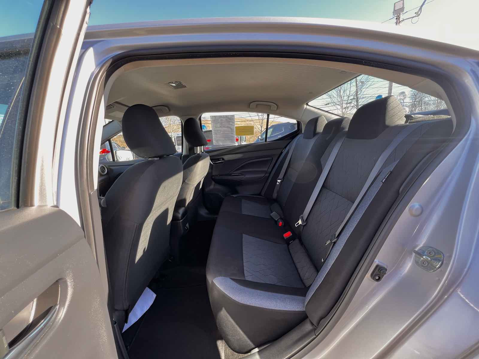 2023 Nissan Versa SV photo 13
