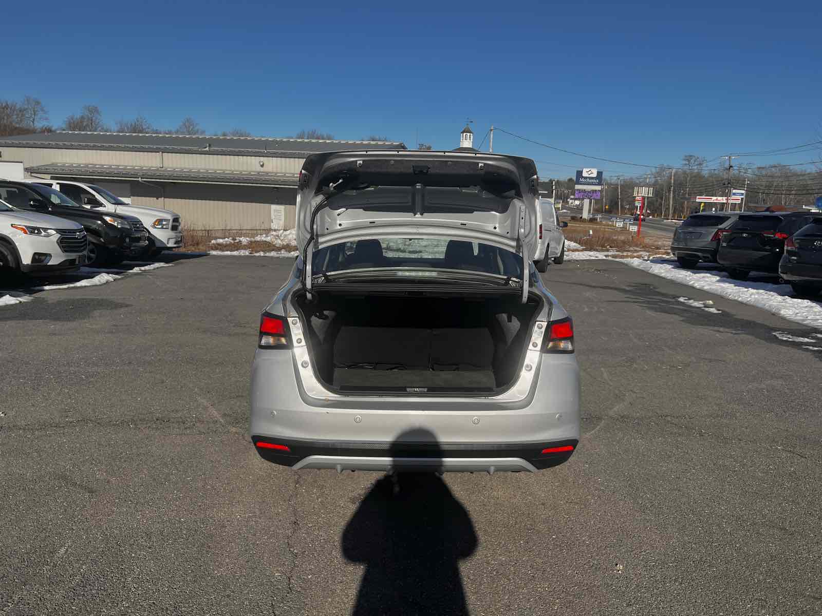 2023 Nissan Versa SV photo 27