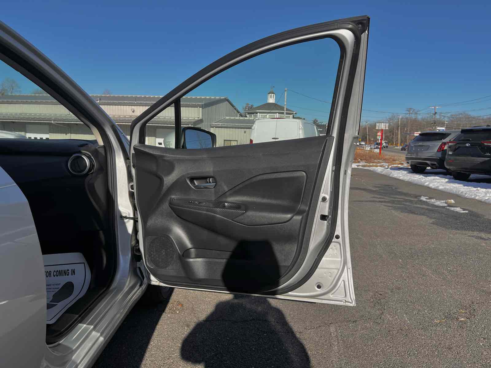 2023 Nissan Versa SV photo 11