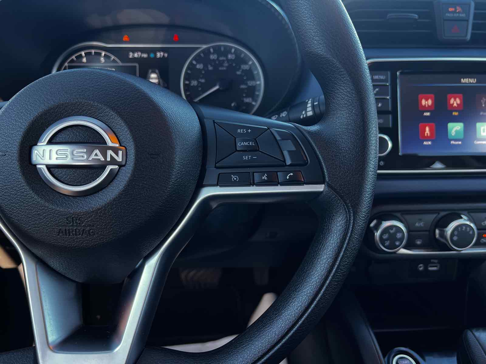 2023 Nissan Versa SV photo 19