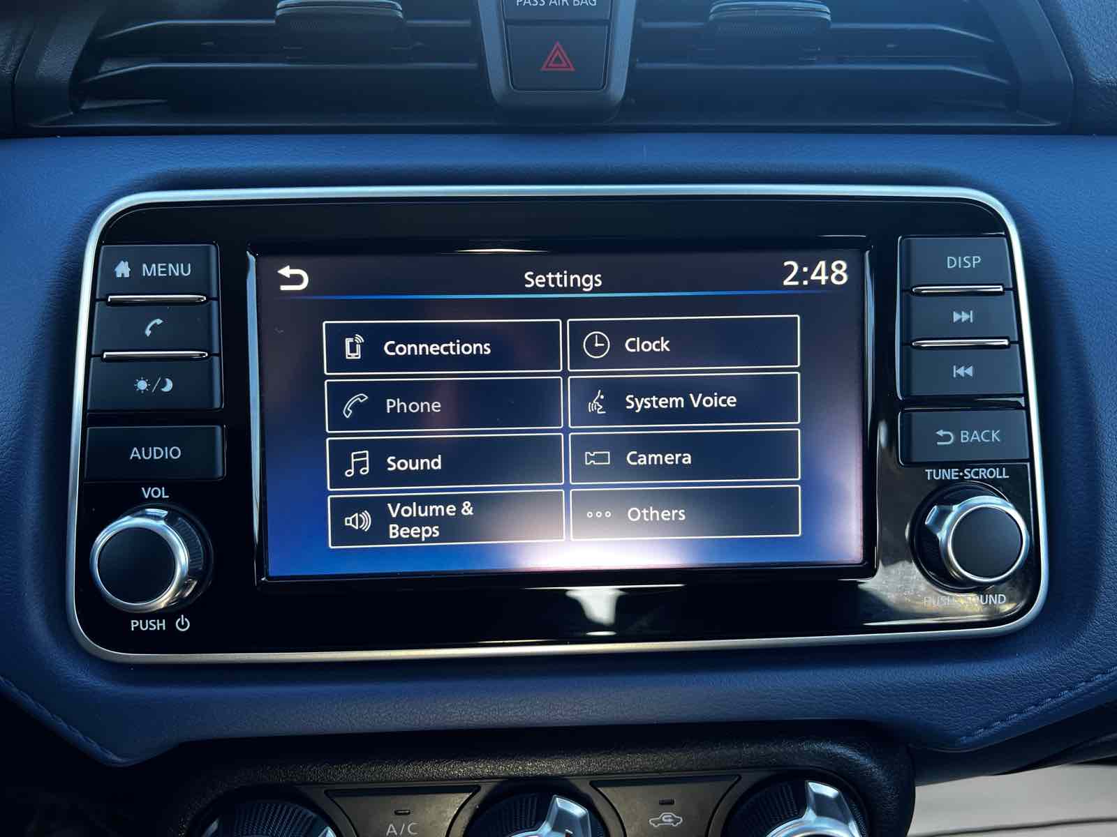 2023 Nissan Versa SV photo 24