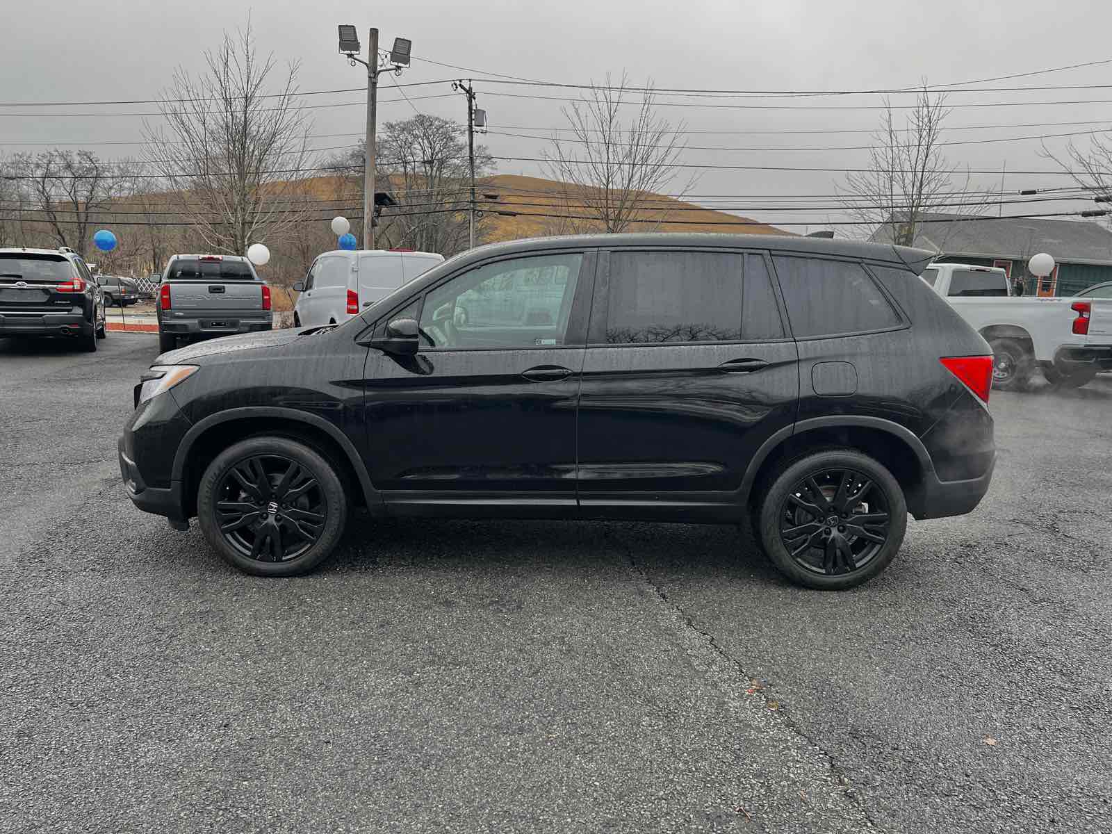 2021 Honda Passport Sport photo 3