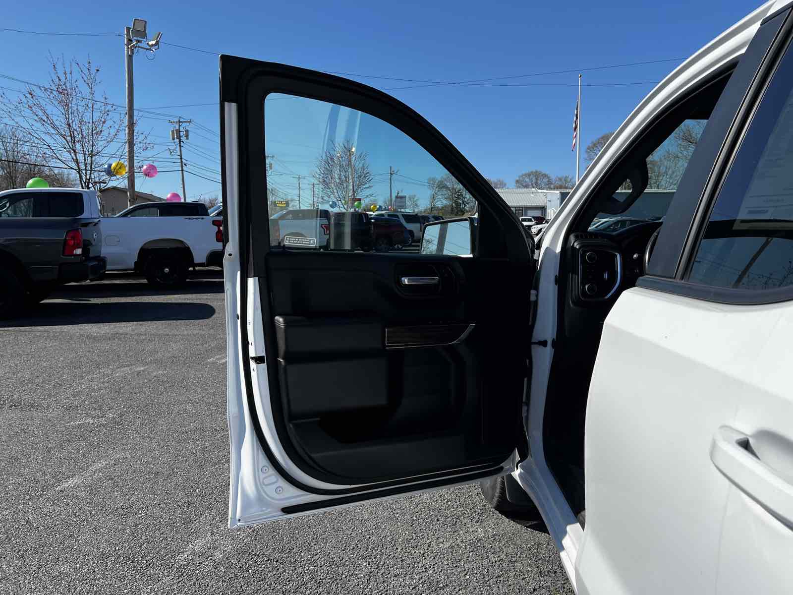 2020 Chevrolet Silverado 1500 LT - Photo 11