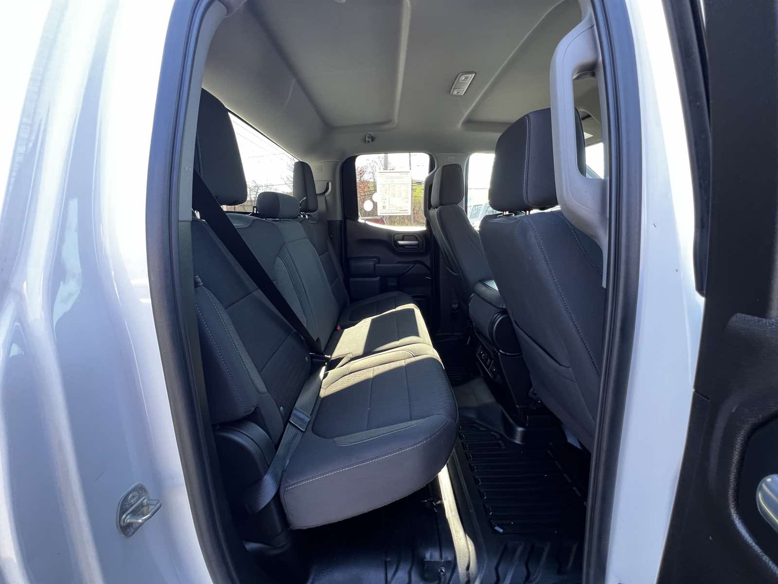 2020 Chevrolet Silverado 1500 LT - Photo 18