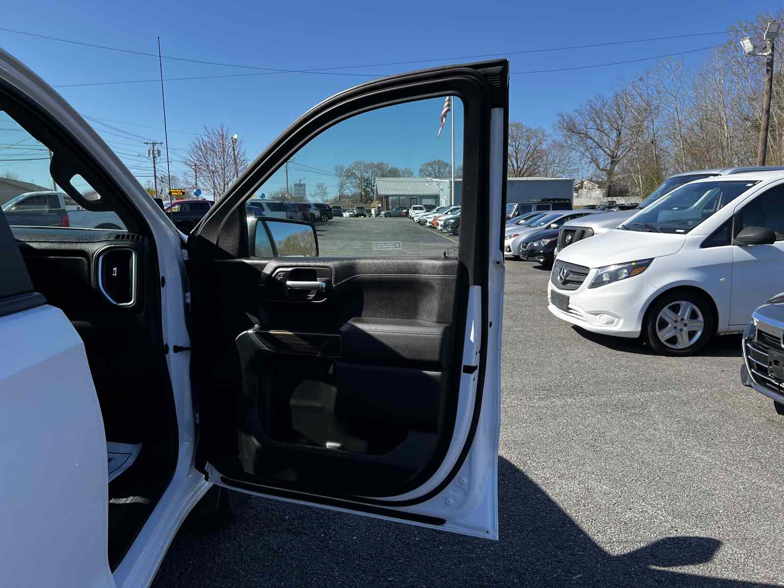 2020 Chevrolet Silverado 1500 LT - Photo 15