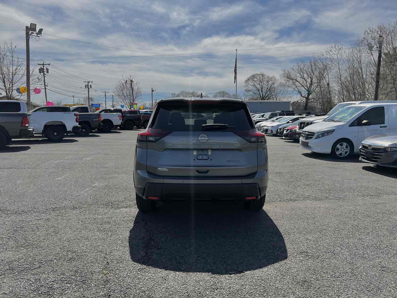 2024 Nissan Rogue SV photo 4