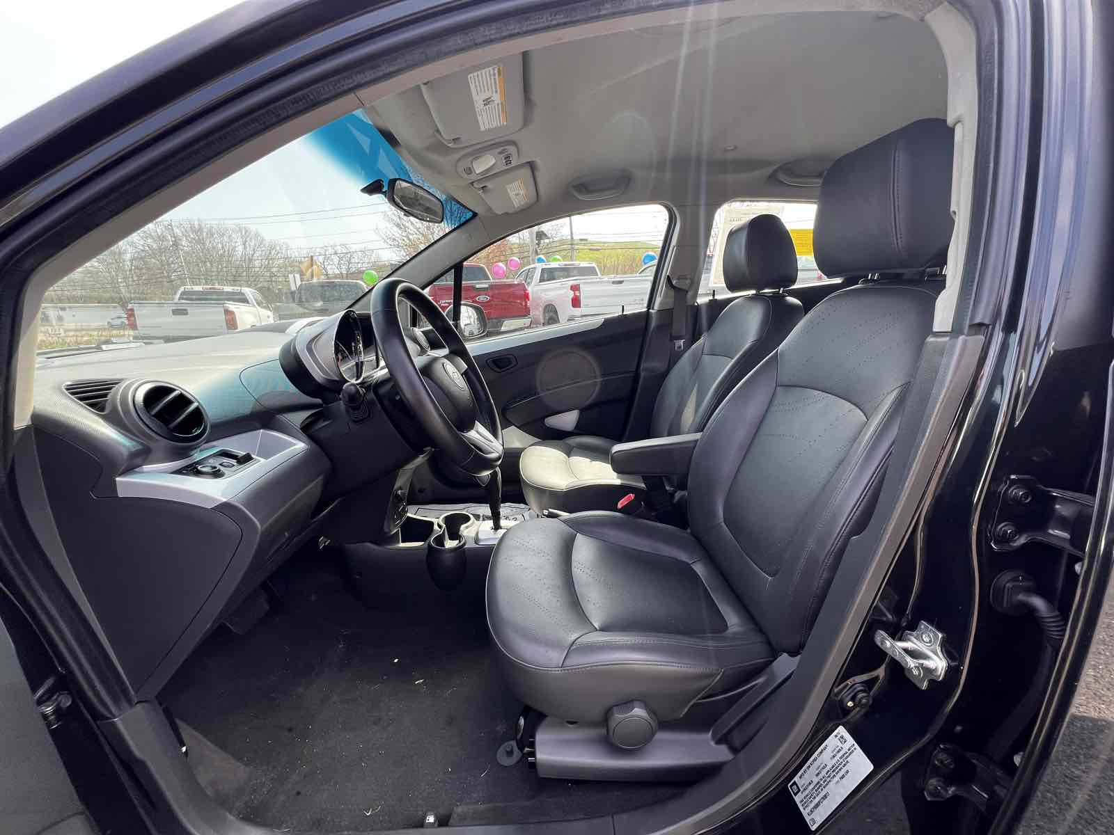 2015 Chevrolet Spark LT photo 9