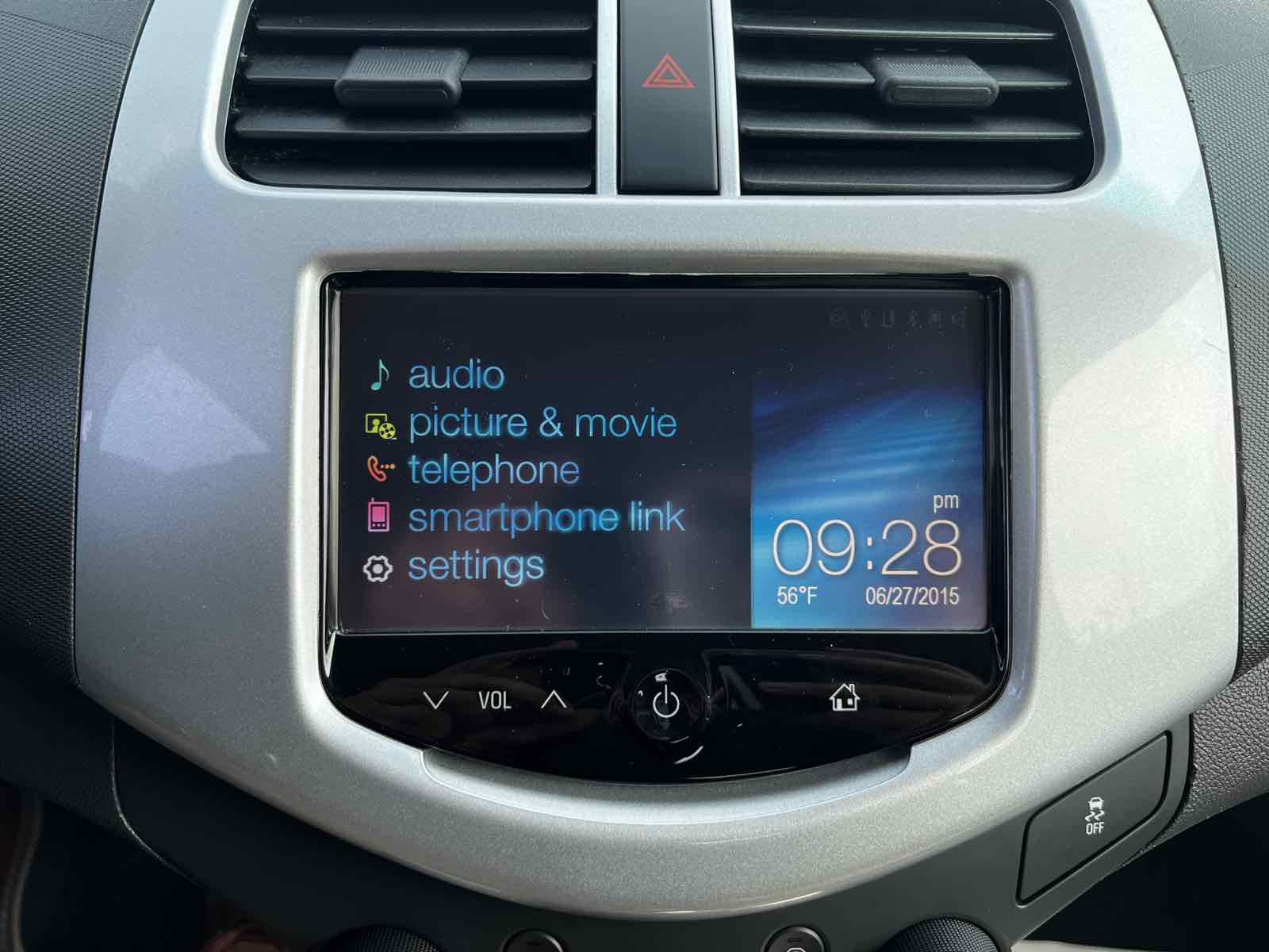 2015 Chevrolet Spark LT photo 23
