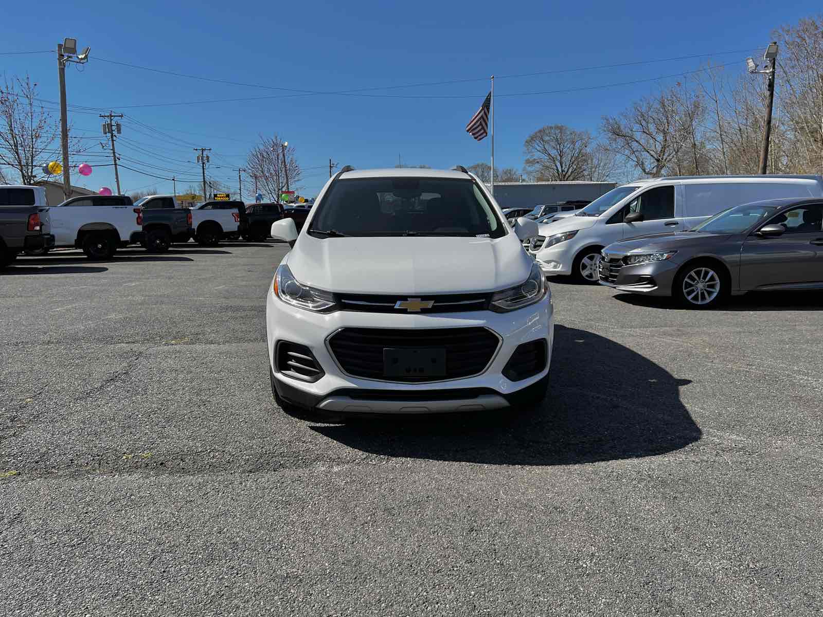 2022 Chevrolet Trax LT photo 2