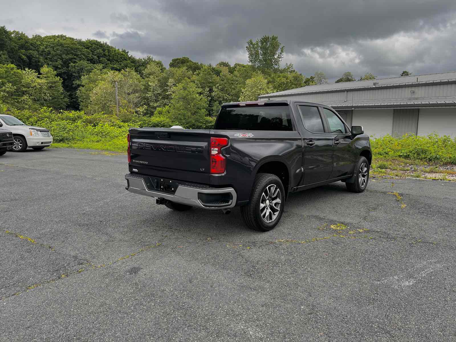 2022 Chevrolet Silverado 1500 LT - Photo 7
