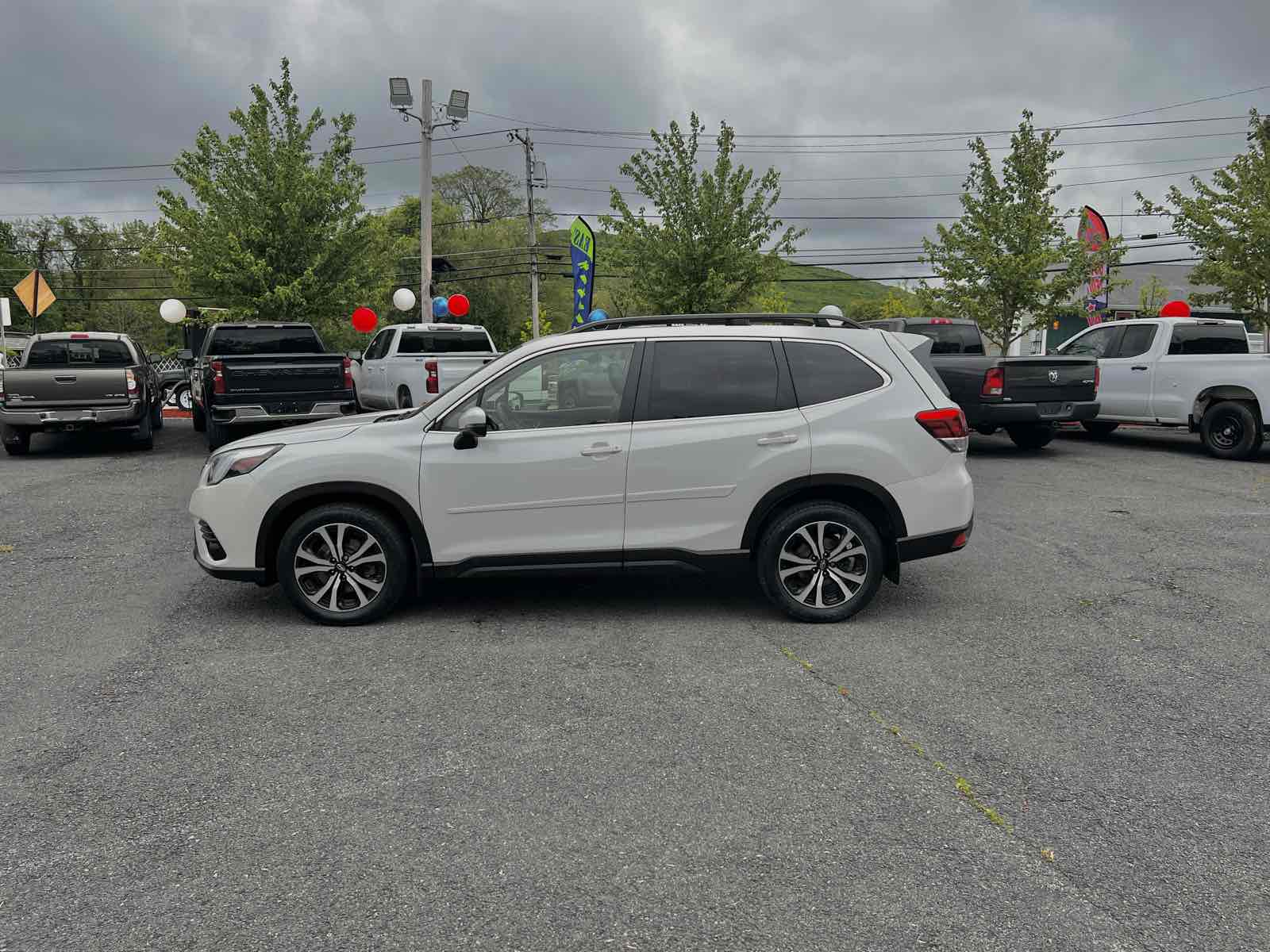 2022 Subaru Forester Limited photo 3