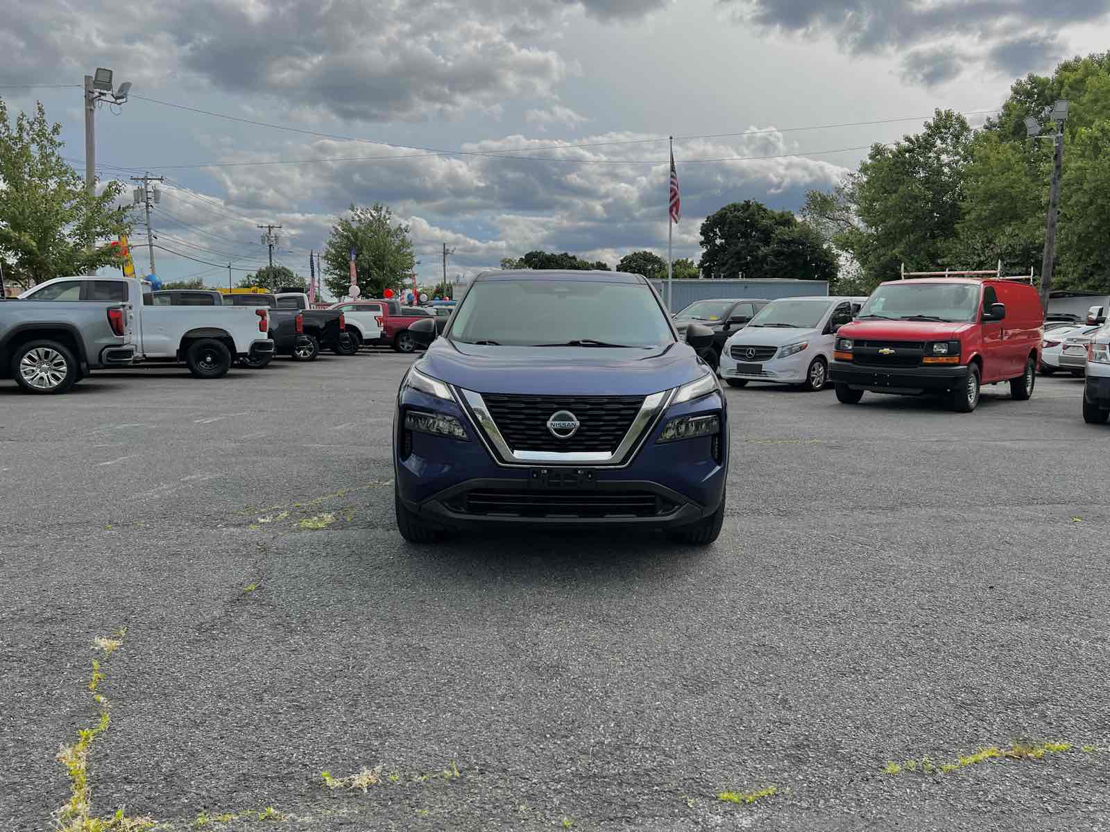 2021 Nissan Rogue S photo 2