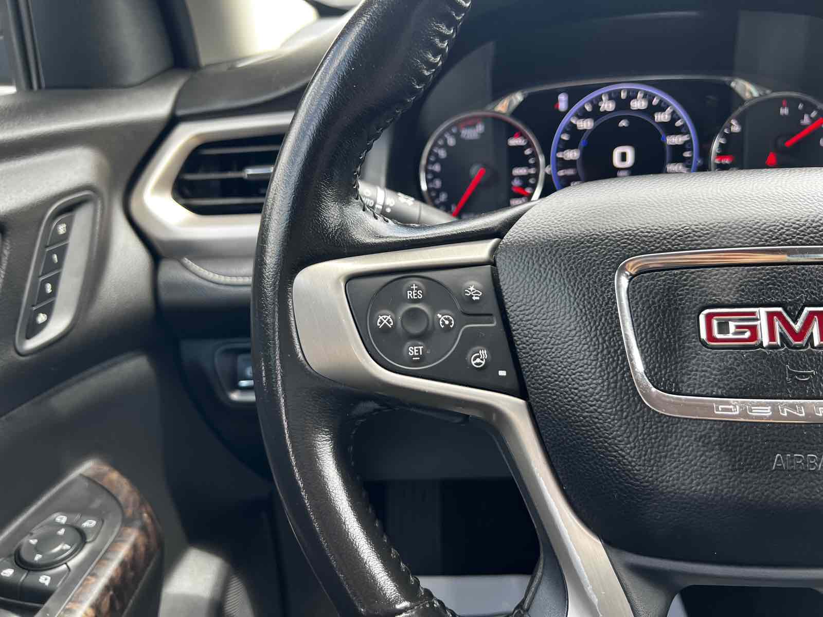 2020 GMC Acadia Denali - Photo 25