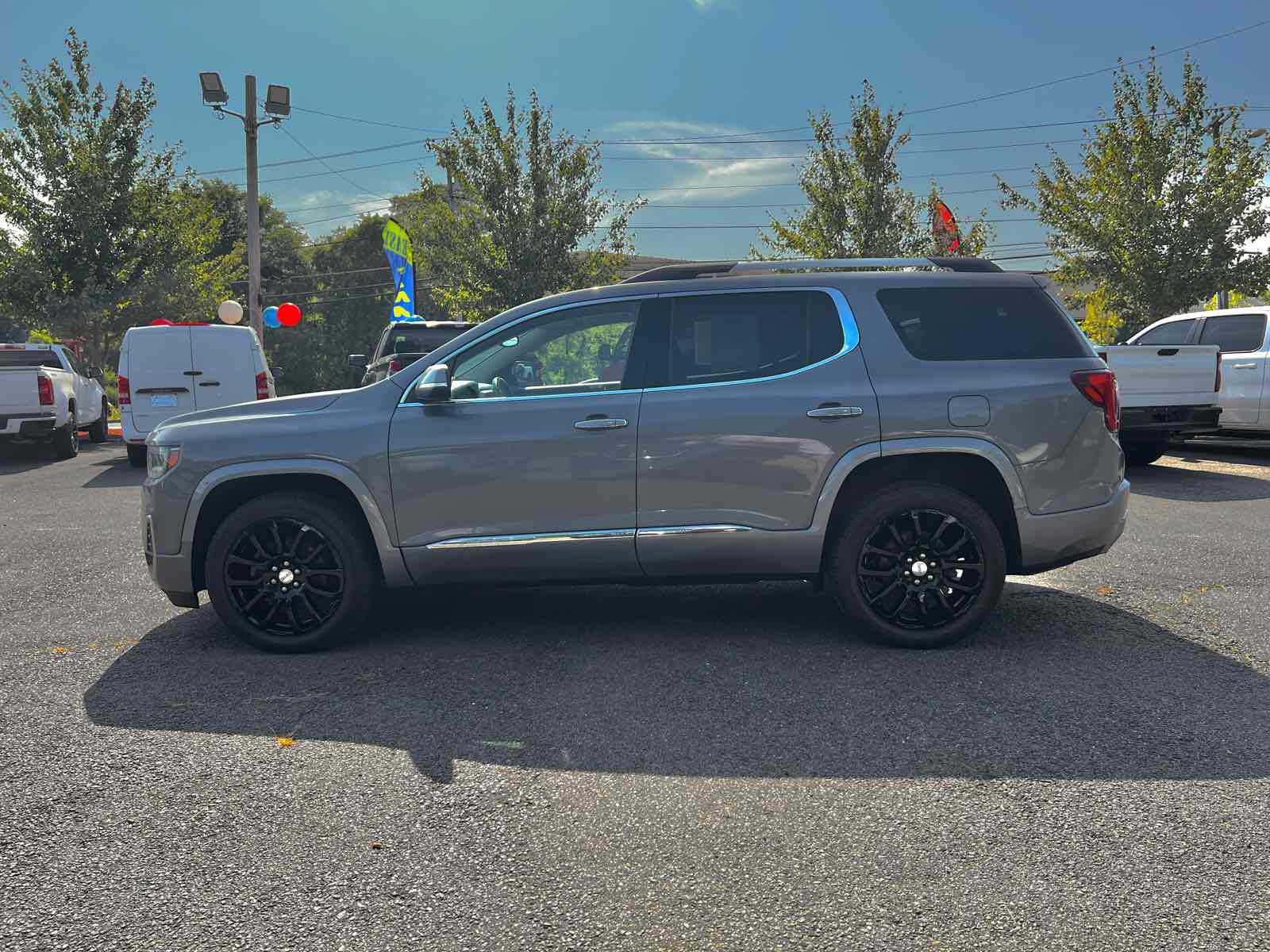 2020 GMC Acadia Denali - Photo 4