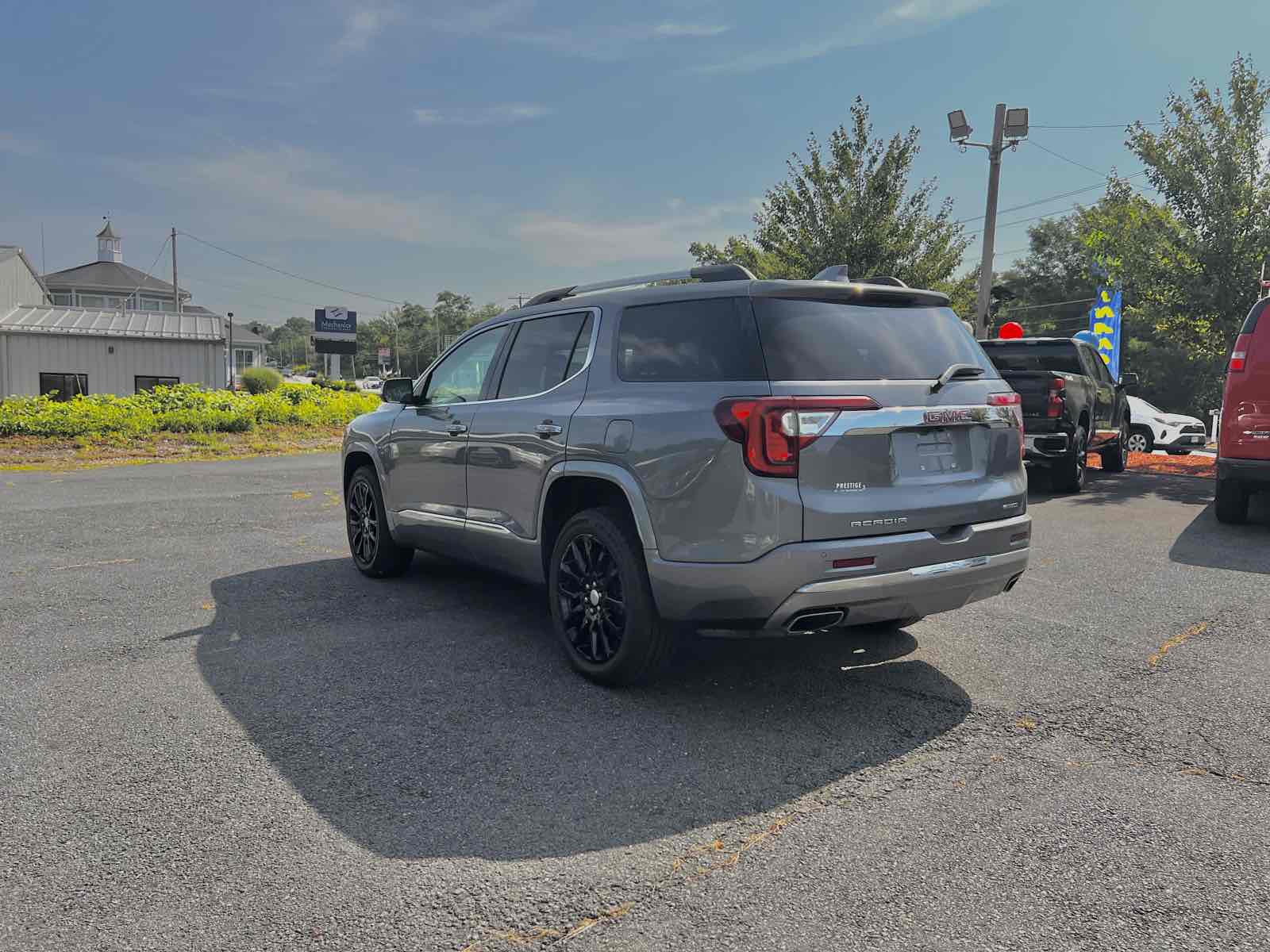 2020 GMC Acadia Denali - Photo 5