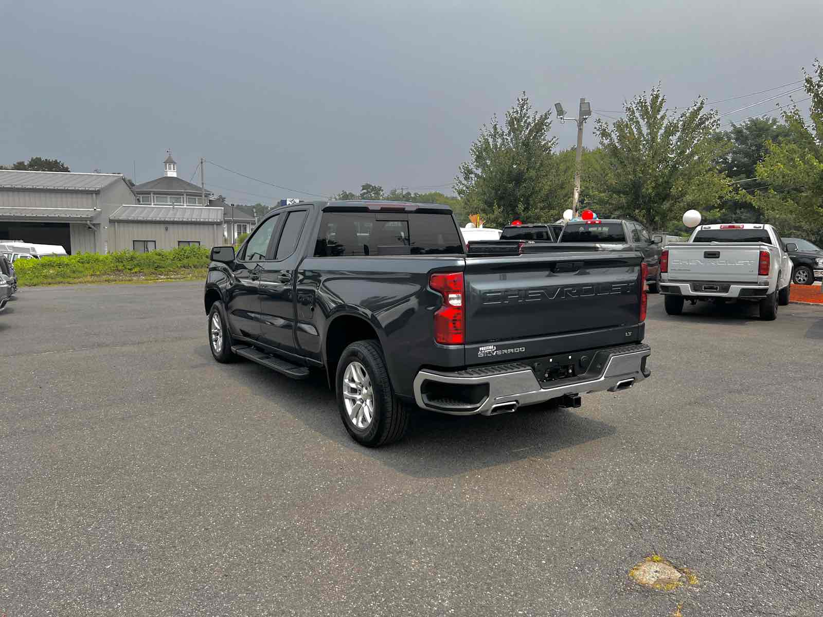2020 Chevrolet Silverado 1500 LT photo 4