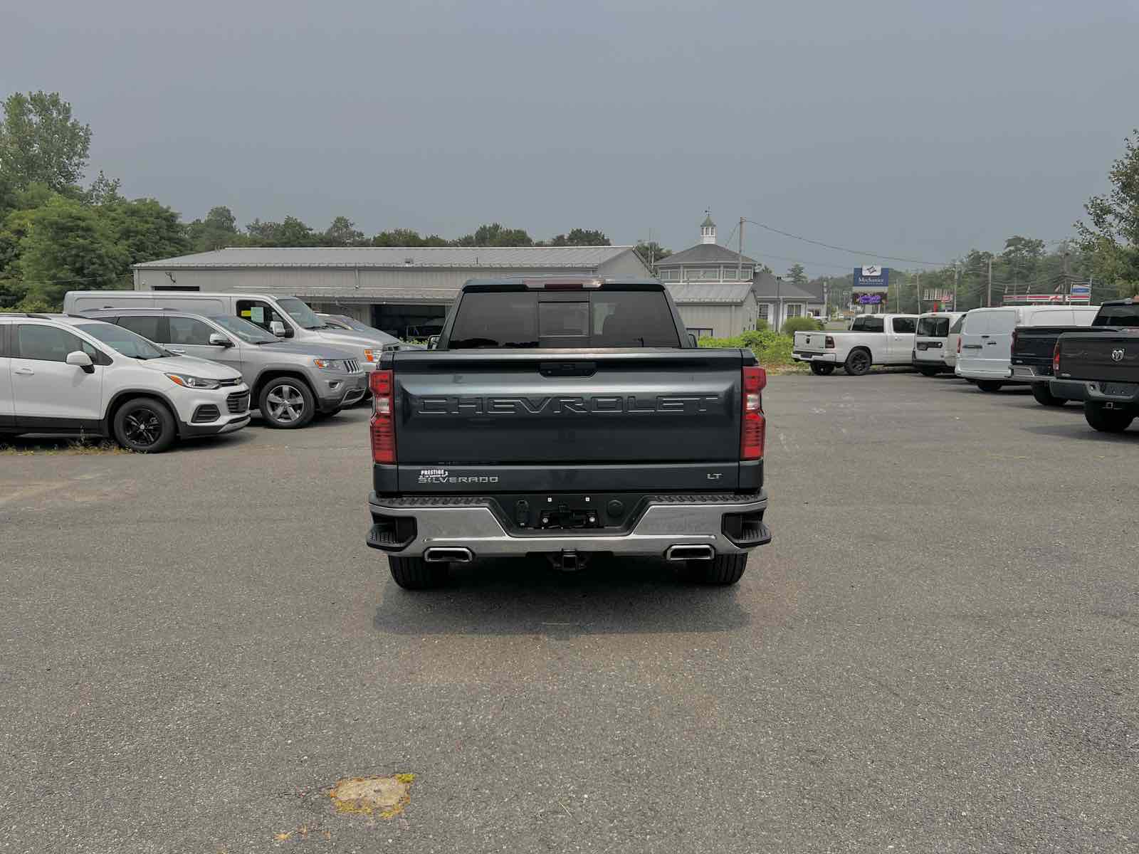 2020 Chevrolet Silverado 1500 LT photo 5