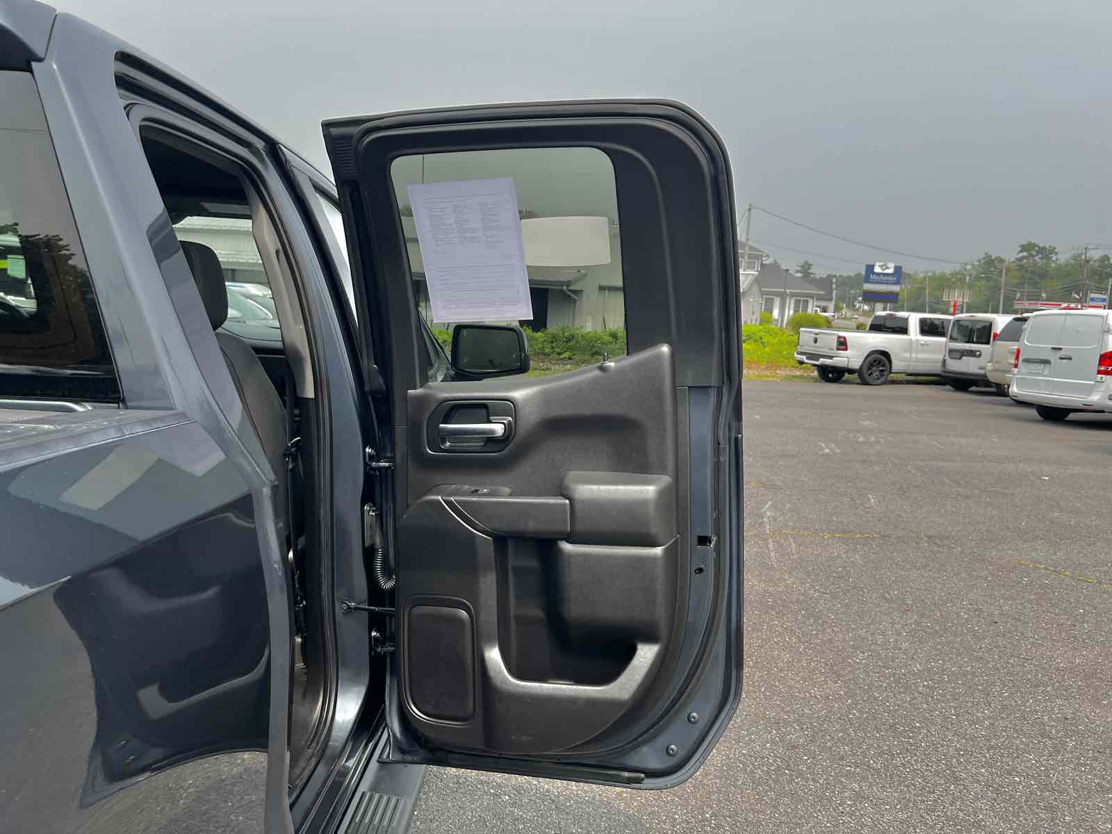 2020 Chevrolet Silverado 1500 LT photo 15