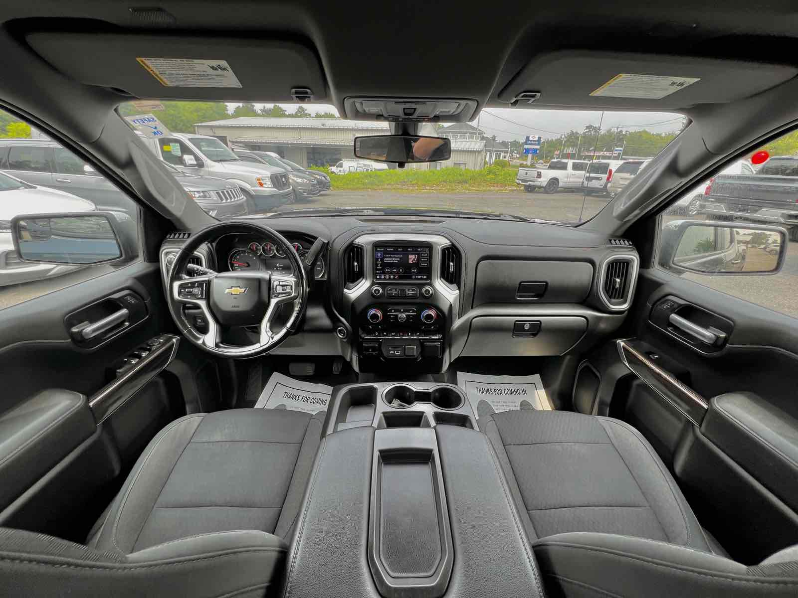 2020 Chevrolet Silverado 1500 LT photo 16