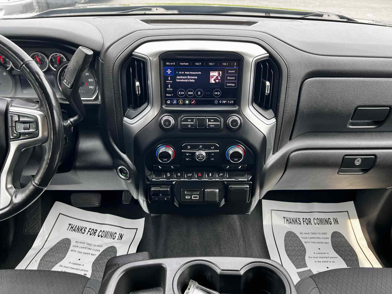 2020 Chevrolet Silverado 1500 LT photo 21