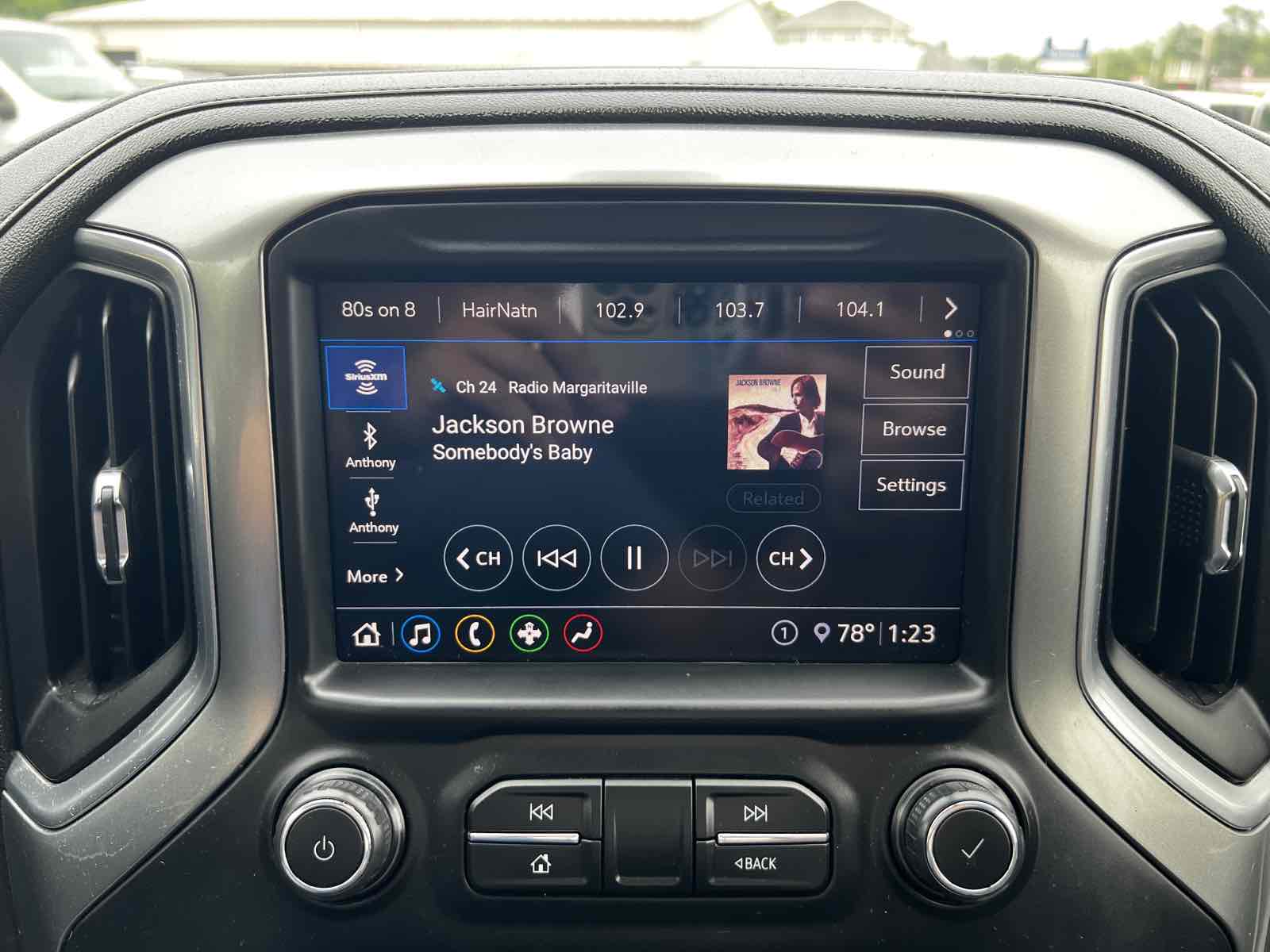 2020 Chevrolet Silverado 1500 LT photo 23