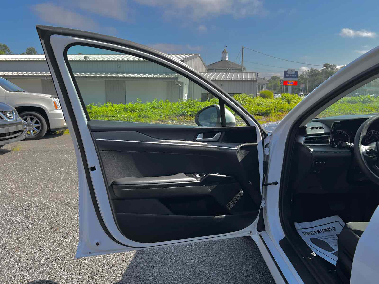 2023 Kia K5 LXS photo 8