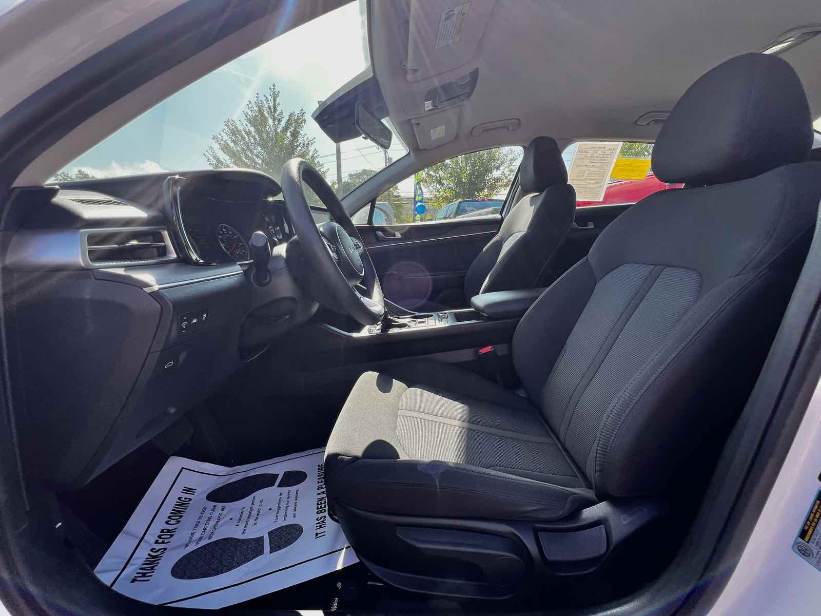 2023 Kia K5 LXS photo 9