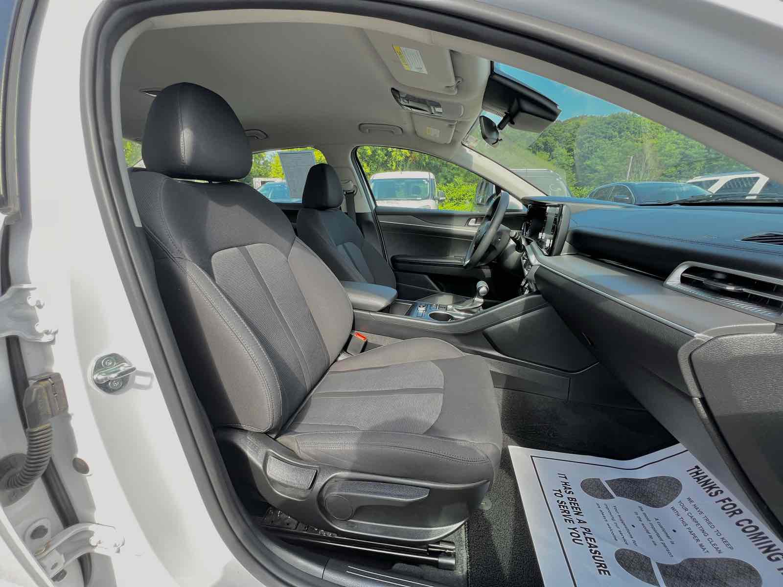 2023 Kia K5 LXS photo 10