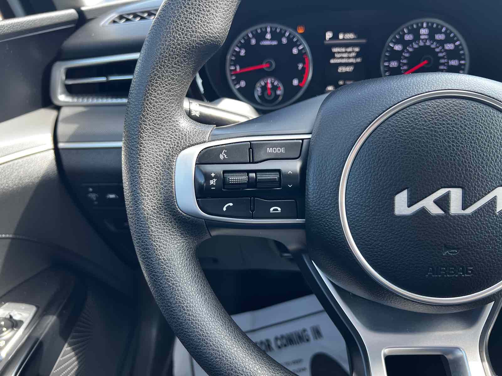 2023 Kia K5 LXS photo 18