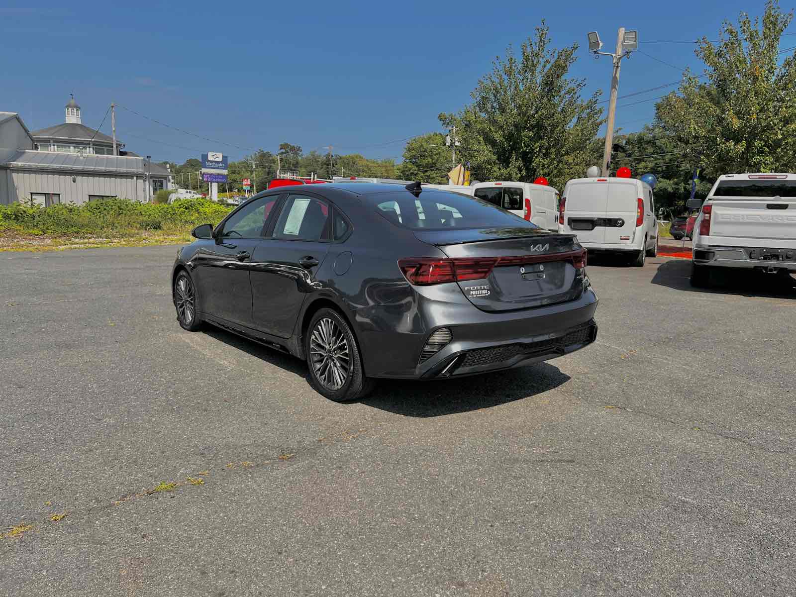 2022 Kia Forte GT-Line photo 4