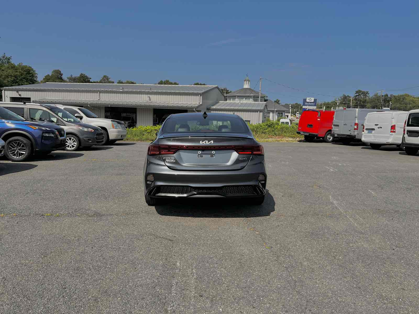 2022 Kia Forte GT-Line photo 5