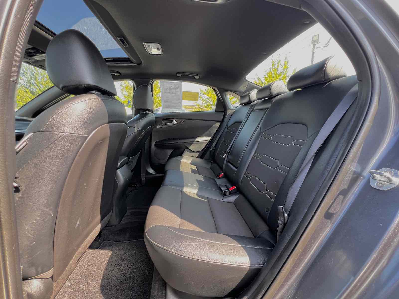 2022 Kia Forte GT-Line photo 10