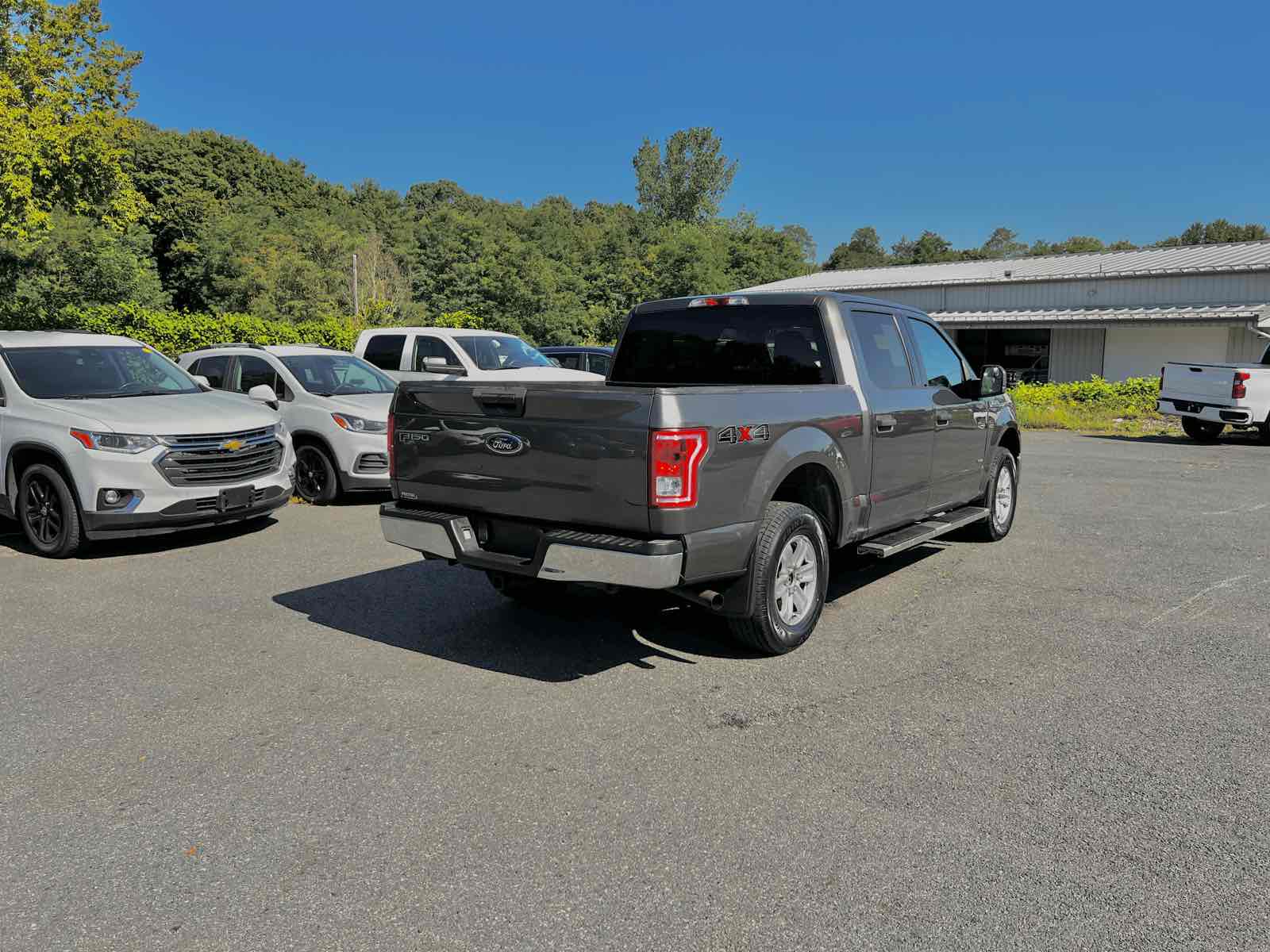 2016 Ford F-150 XLT photo 2