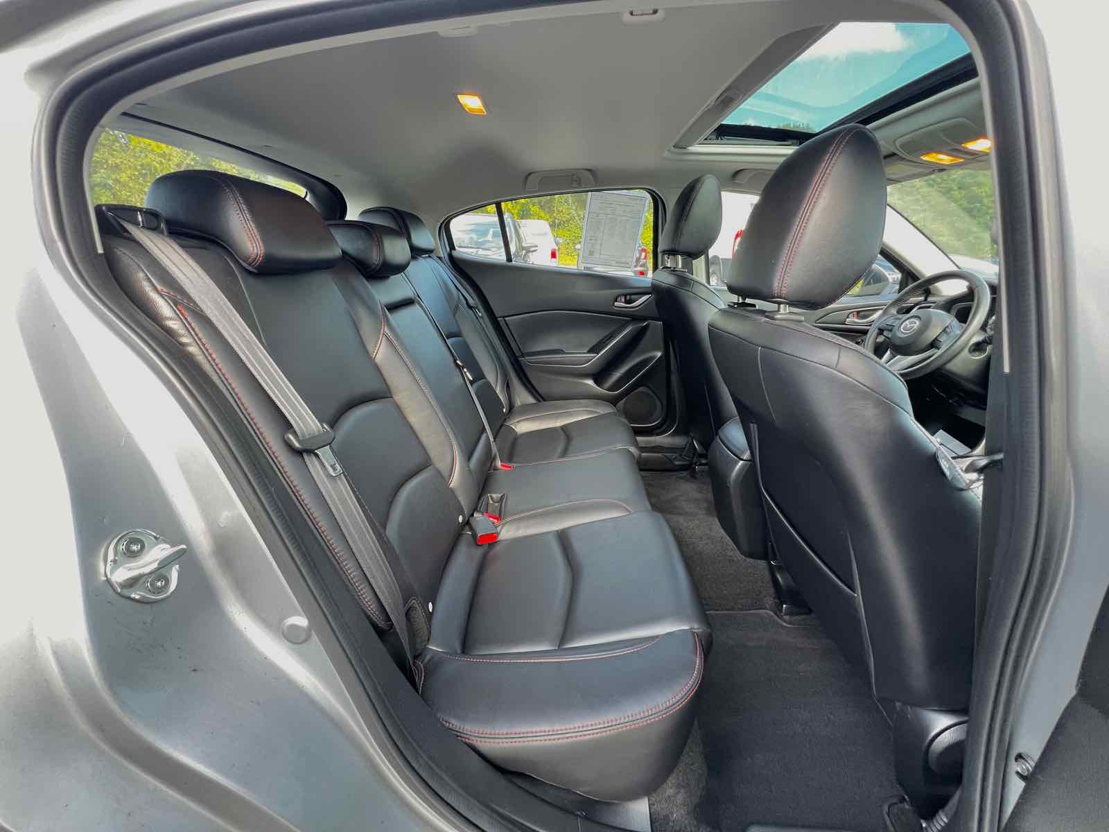 2014 Mazda Mazda3 Grand Touring photo 14