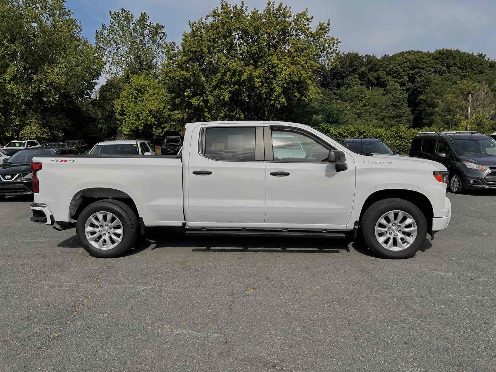 2023 Chevrolet Silverado 1500 Custom photo 7