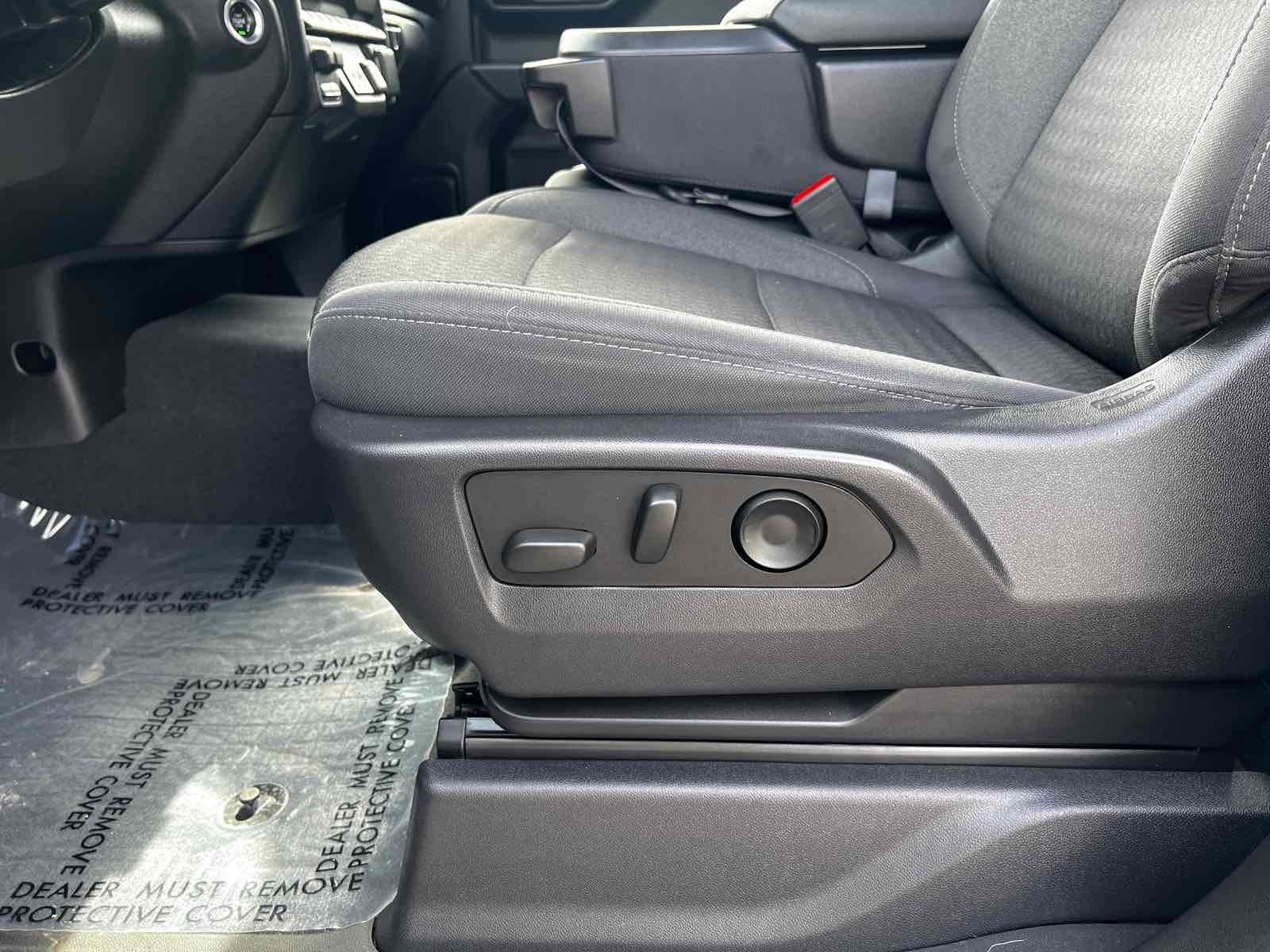 2023 Chevrolet Silverado 1500 Custom photo 9