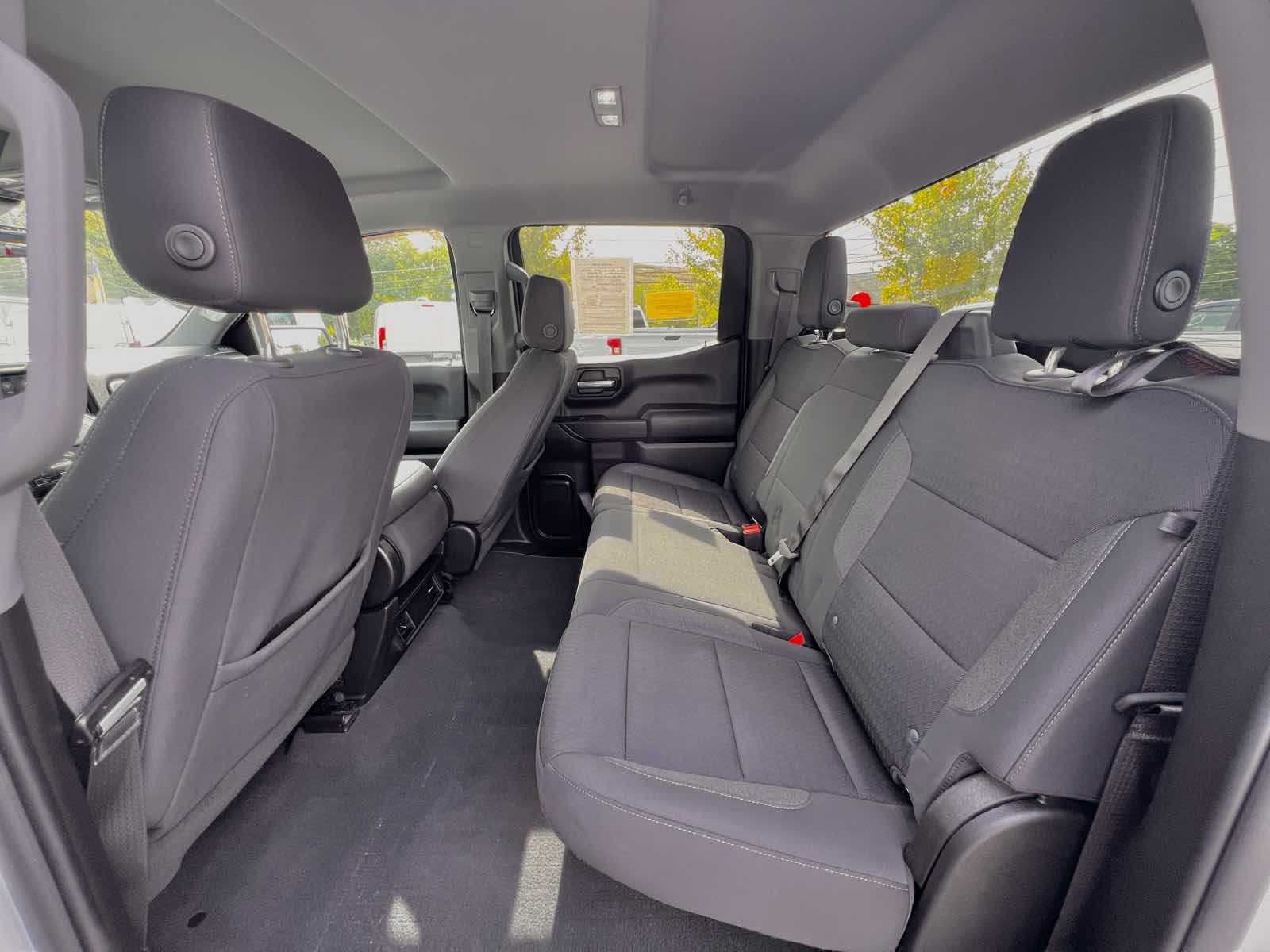 2023 Chevrolet Silverado 1500 Custom photo 14