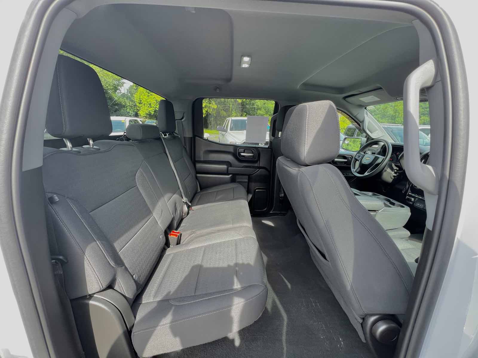 2023 Chevrolet Silverado 1500 Custom photo 15
